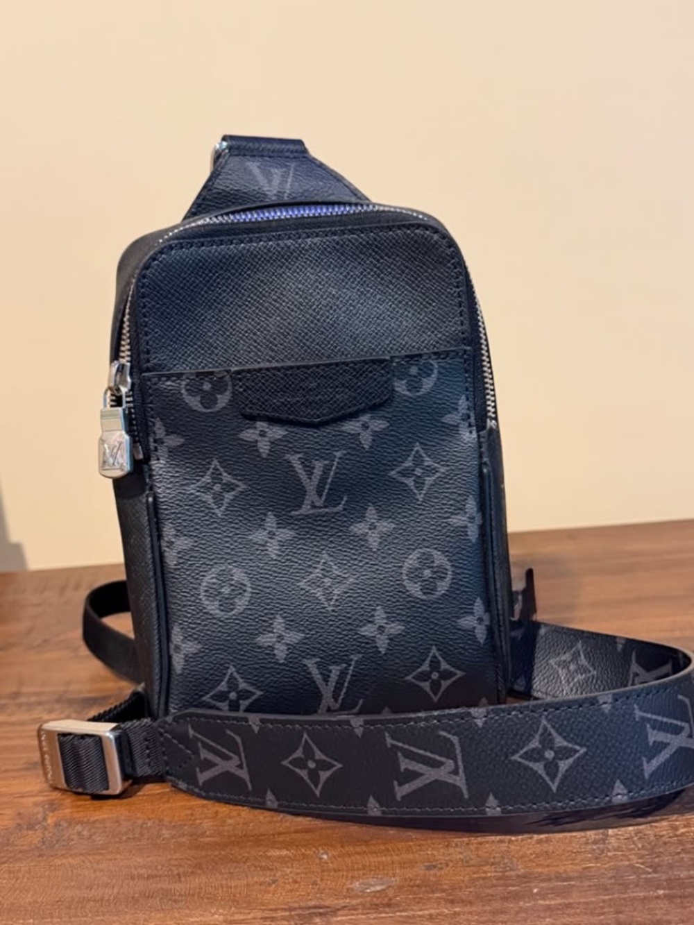 Louis Vuitton Taigarama Outdoor Slingbag Black
